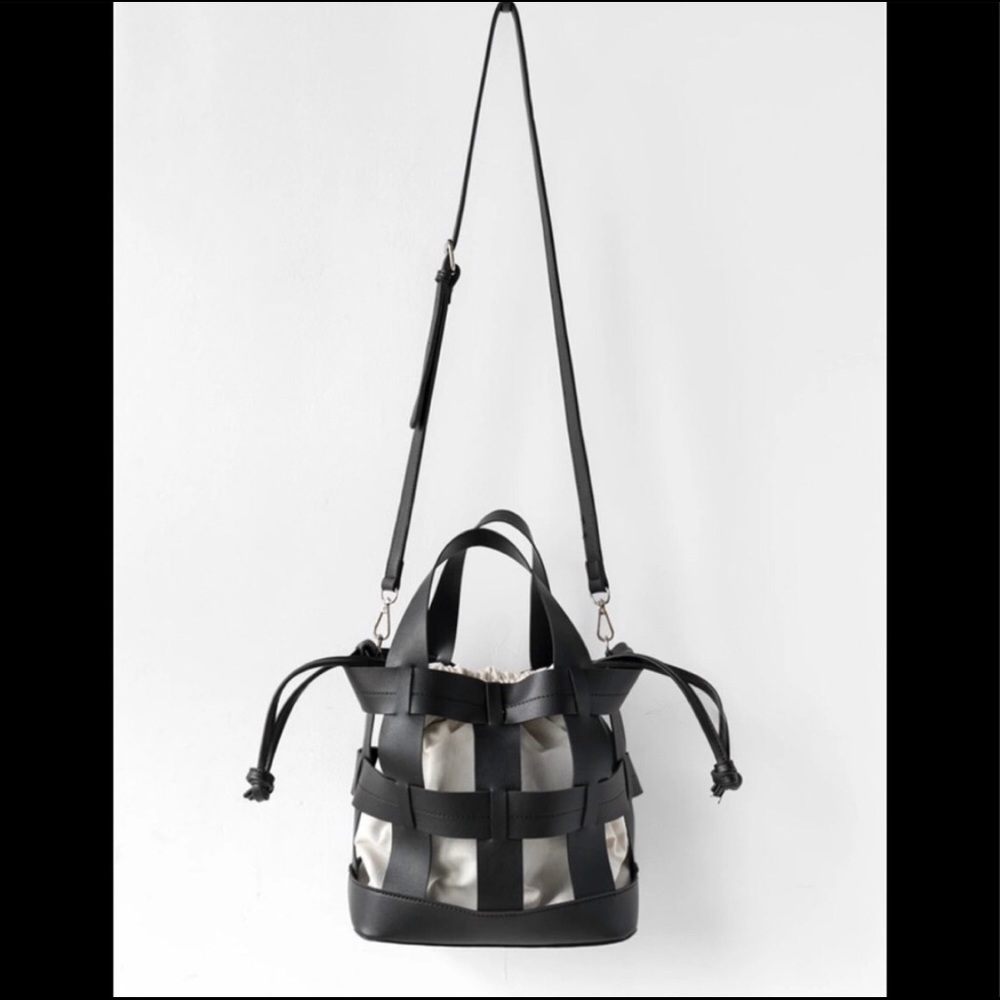 🌸Crossbody tote purse 👜 - Picture 4 of 4